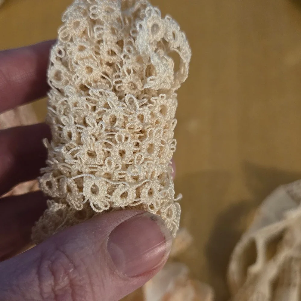 Vintage Lace Trim Ribbon Bundle Tatting Eyelet Junk Journal Slow Stitching 7pc - Picture 8 of 9